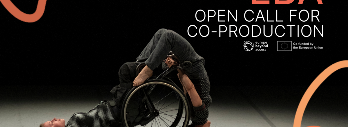 Decorative element advertising the open call